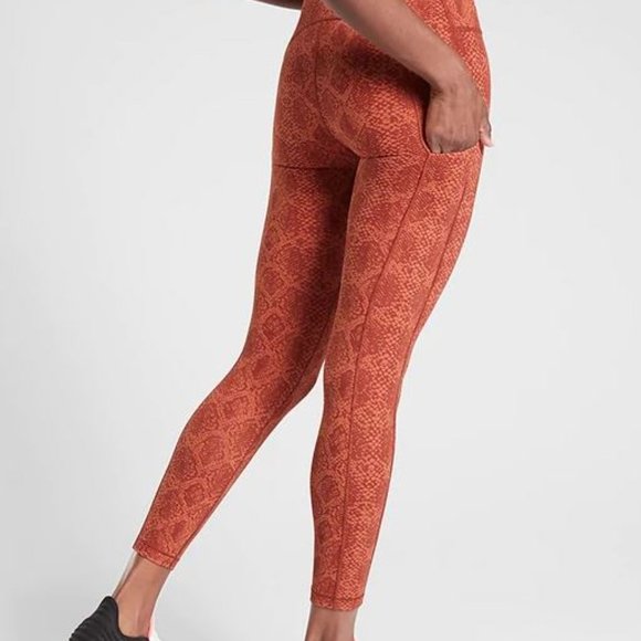 NWOT Athleta Red Ultimate Snake 7/8 Leggings - Picture 2 of 9